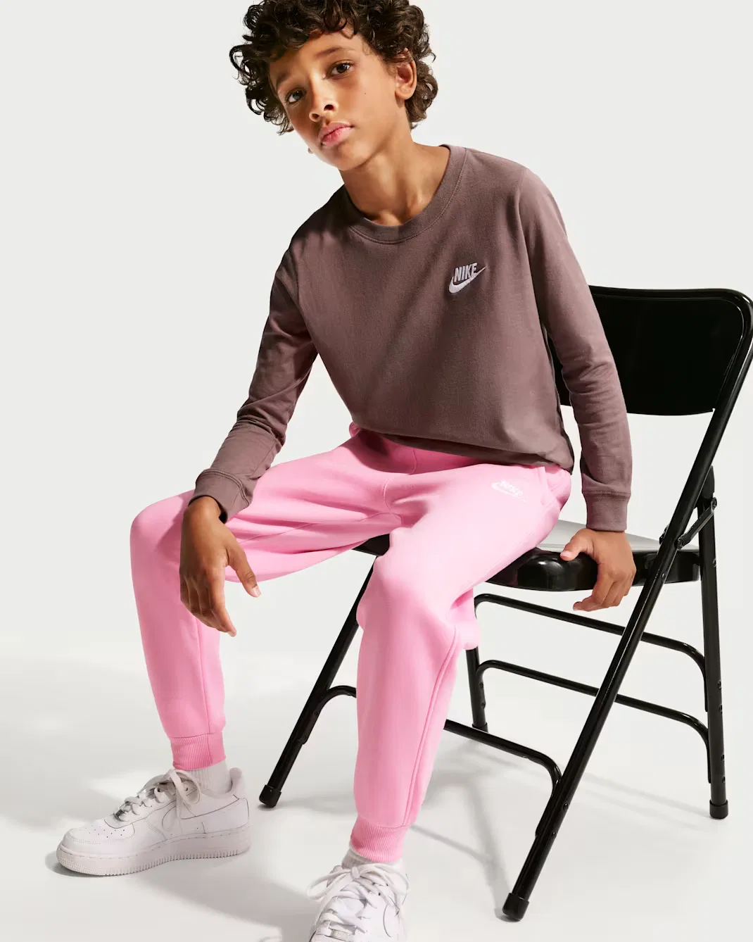 Детские спортивные штаны Nike Sportswear Club Fleece, Pink Rise/White — фото 4