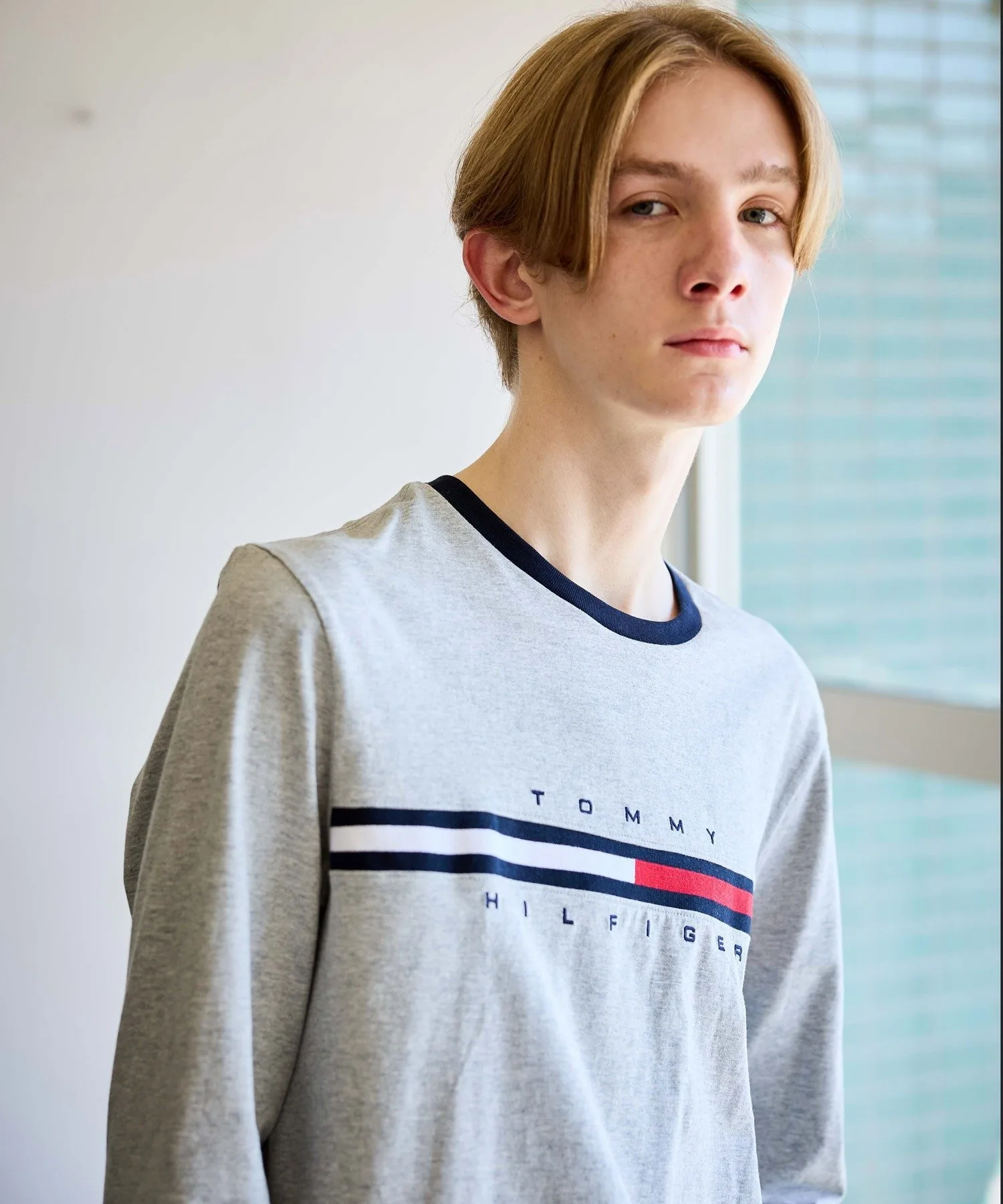 Футболка с длинными рукавами с логотипом TOMMY HILFIGER / TINO TEE, Gray P8F — фото 4