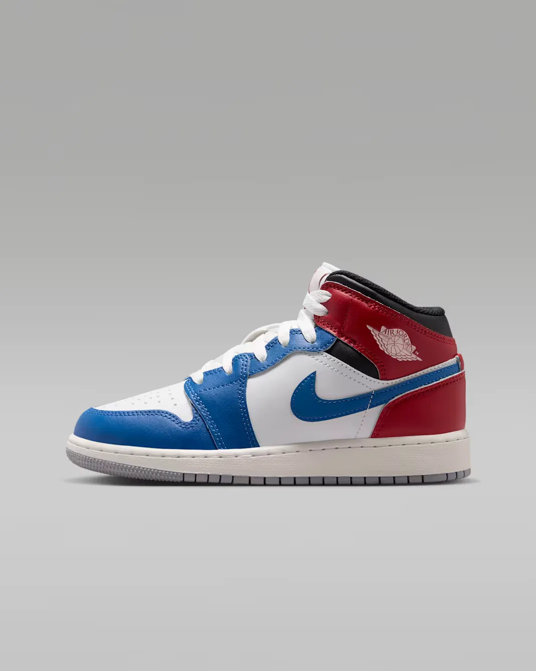 Кроссовки для детей постарше Air Jordan 1 Mid, True Blue/Varsity Red/Black/Summit White