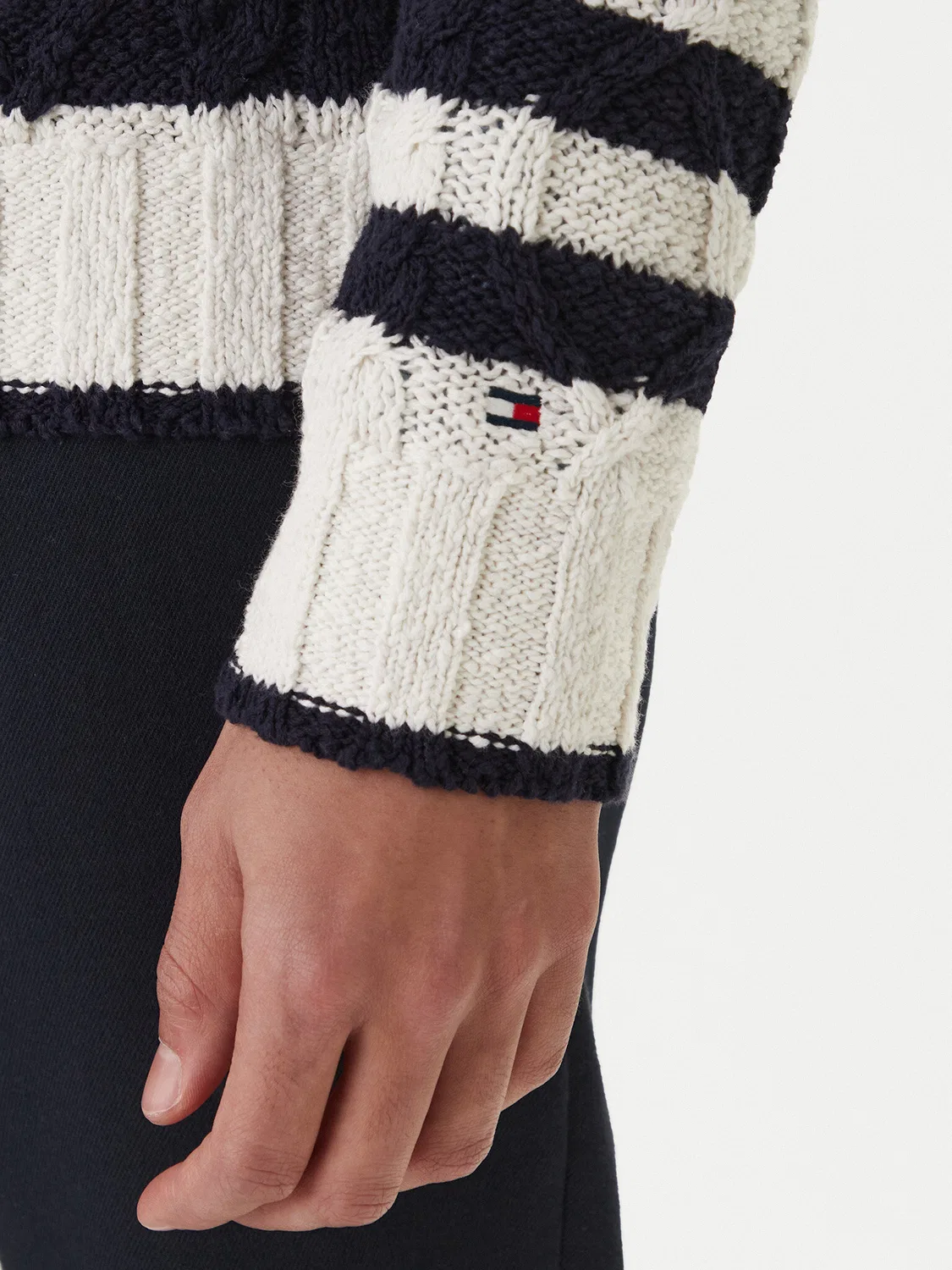 Мужской свитер цвета экрю Tommy Hilfiger, кремовый — фото 4