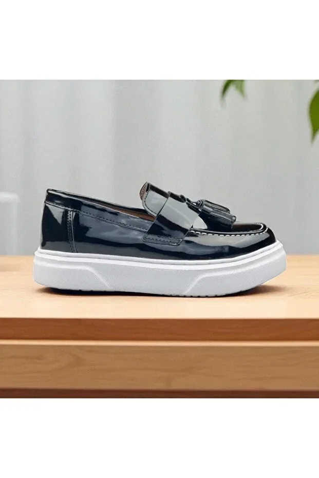 Детские туфли для девочек с кисточками Jojo Kids, Black Patent Leather — фото 4