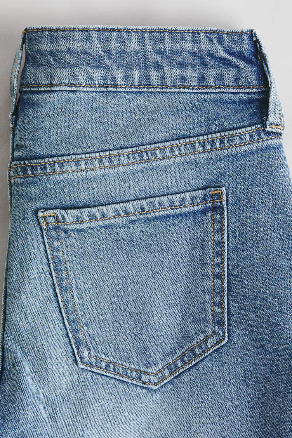 Свободные джинсы-клеш H&M, Denimblau/Teddybär — фото 2