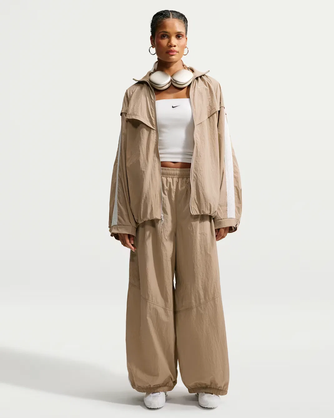 Женская спортивная куртка свободного кроя "баллон" Nike Sportswear, Parachute Beige/Sail/Parachute Beige — фото 4