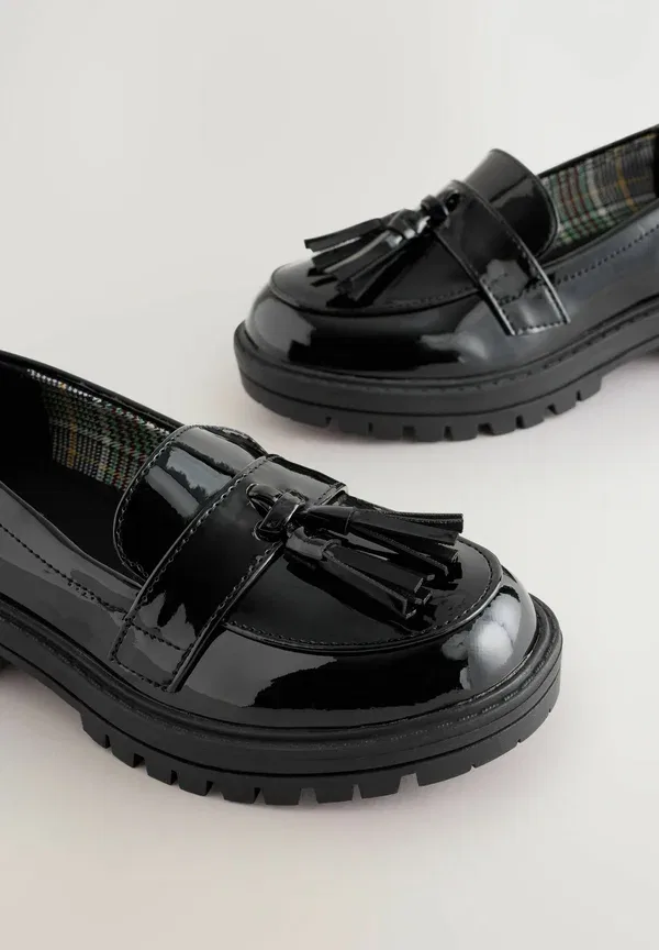 Туфли лоферы на плоской подошве School Chunky Tassel Loafers Next Patent, черный — фото 3