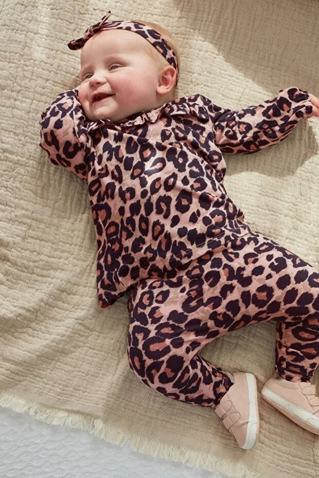 Детский комплект из футболки и шорт хлопковый с принтом Next Baby, Leopard — фото 2