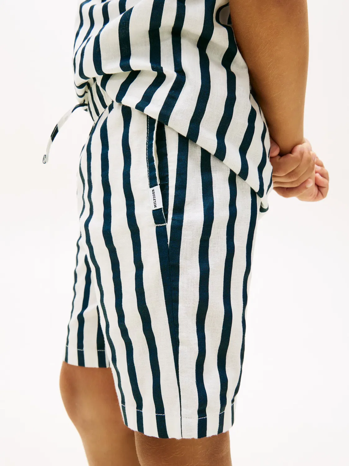 Детские шорты-бермуды для мальчиков льняные Tommy Hilfiger, Azul — фото 3