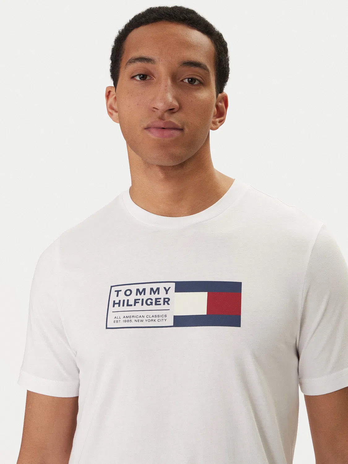 Мужская футболка стандартного кроя Brand Love Box Tommy Hilfiger, белый — фото 4