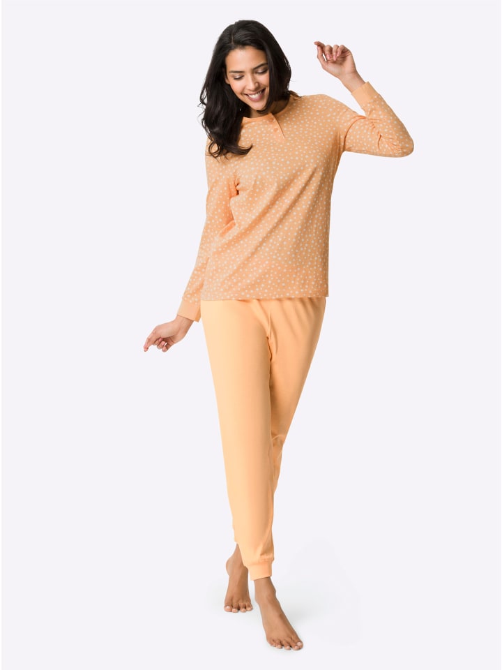 

Sieh an! Пижама абрикосово-бежевого цвета