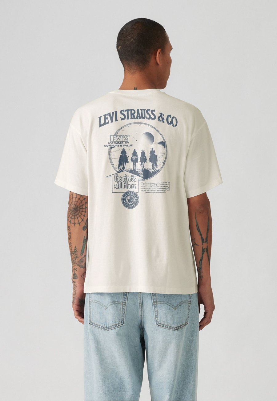 

Футболка Levi's VINTAGE FIT GRAPHIC TEE, Srt 8 Egret/Black