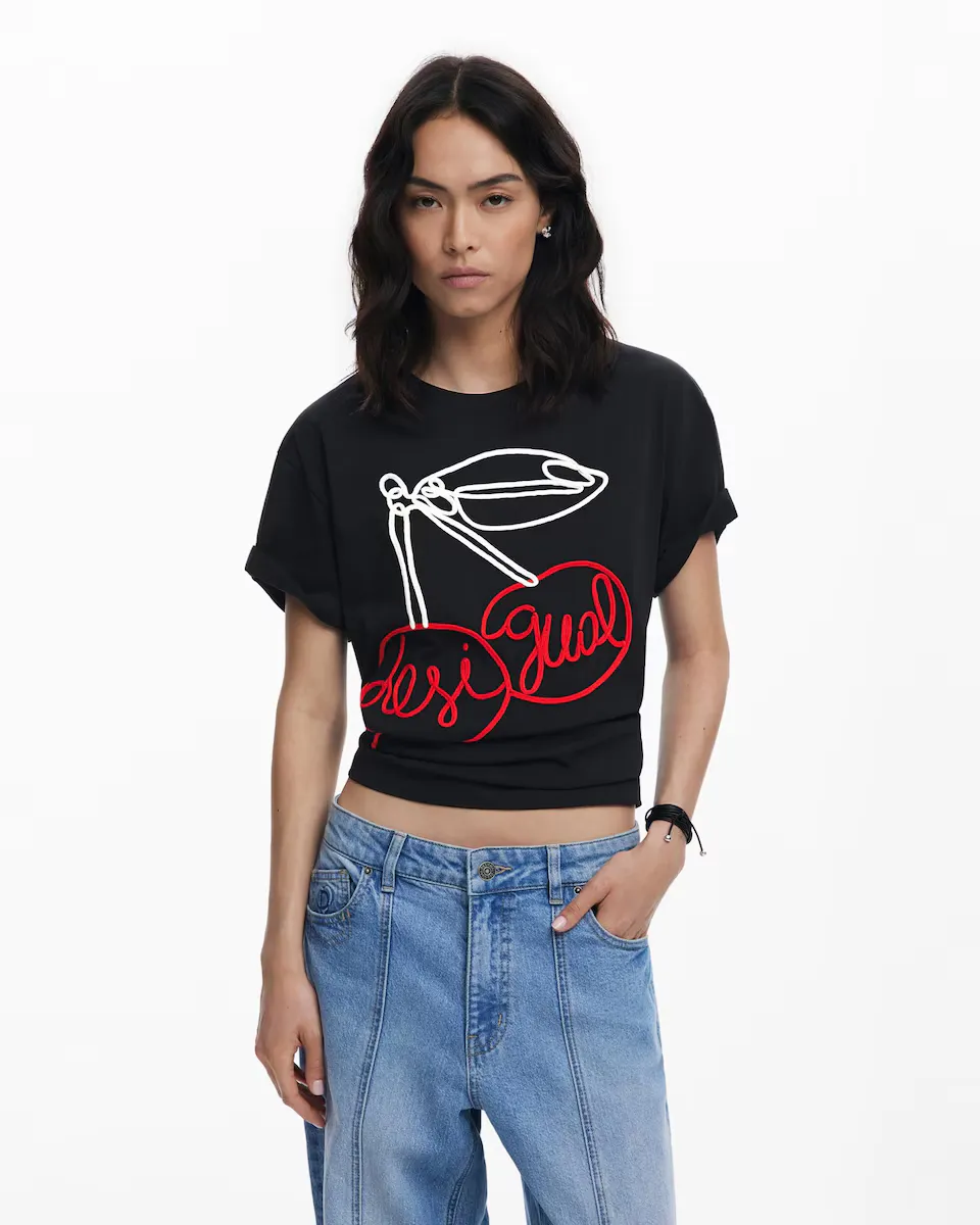 

Женская футболка с рельефным принтом "Вишни" Desigual, черный