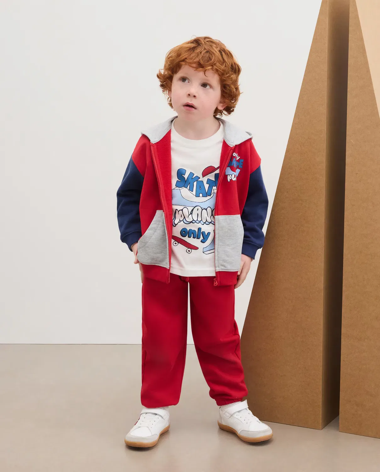 Детский комплект из худи и штанов из флиса для мальчиков Kids El Corte Inglés, Rojo