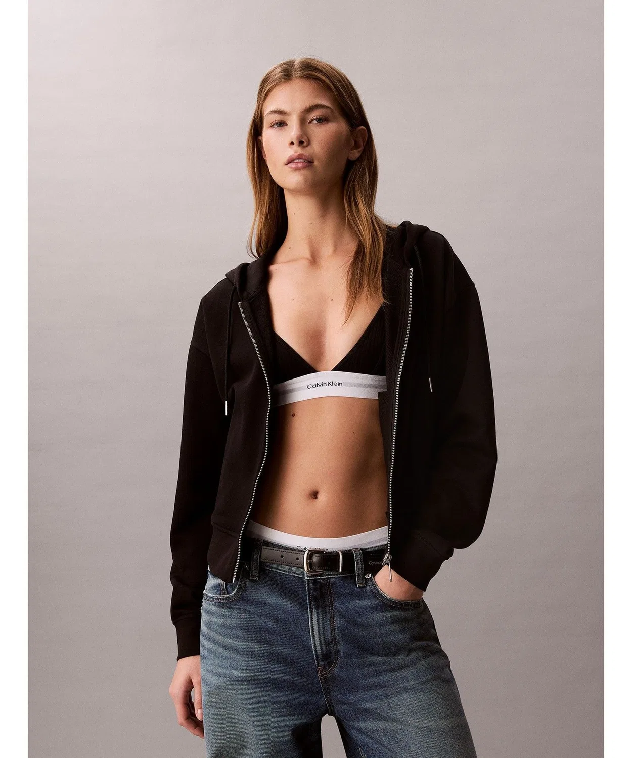 Женский свитшот-худи с длинным рукавомCalvin Klein, Black