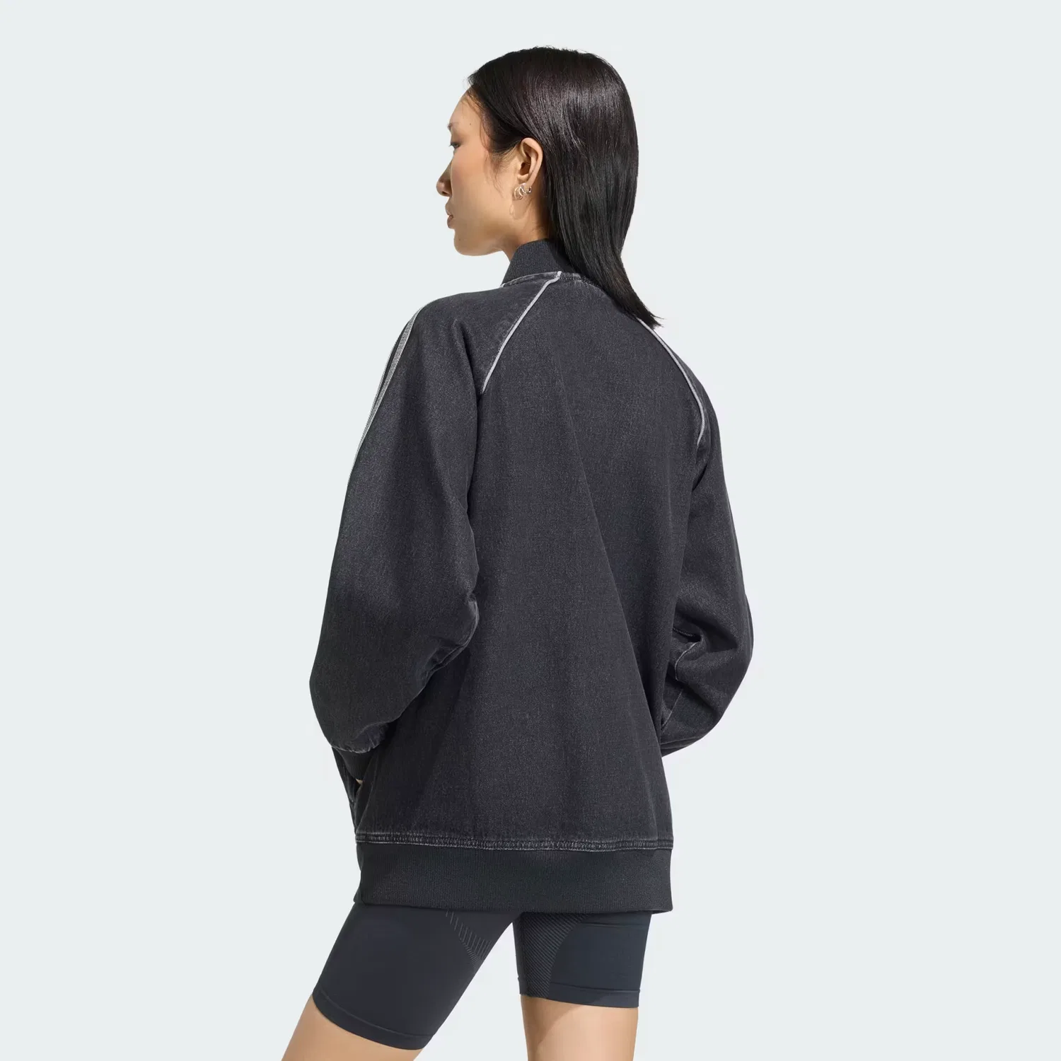 Женская джинсовая куртка оверсайз на молнии SST Oversized Denim Tracktop Adidas Originals, черный деним — фото 2