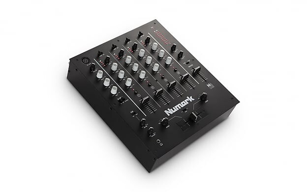 

Микшер Numark M6 USB 4-channel DJ Mixer