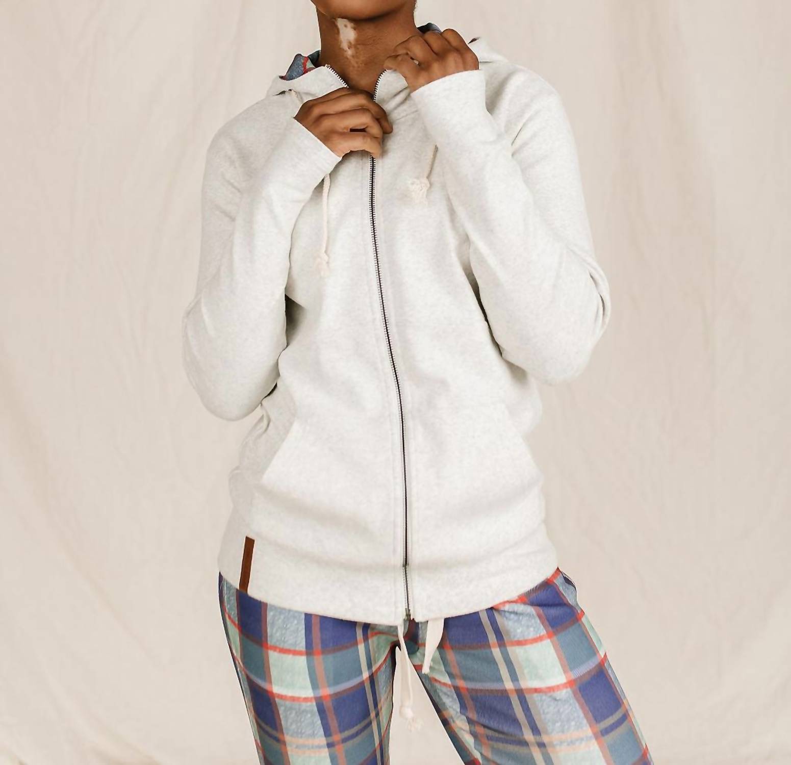 

Толстовка Fullzip в Merry & Bright AMPERSAND AVE