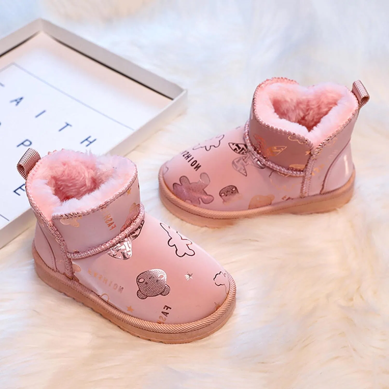 Детские зимние сапоги для девочек с мехом и принтом медвежонка Zzalalana, Pink — фото 2