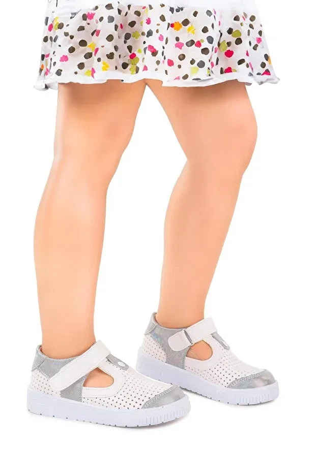Детские повседневные туфли для девочек на липучках Kiko Kids, White - Silver — фото 3