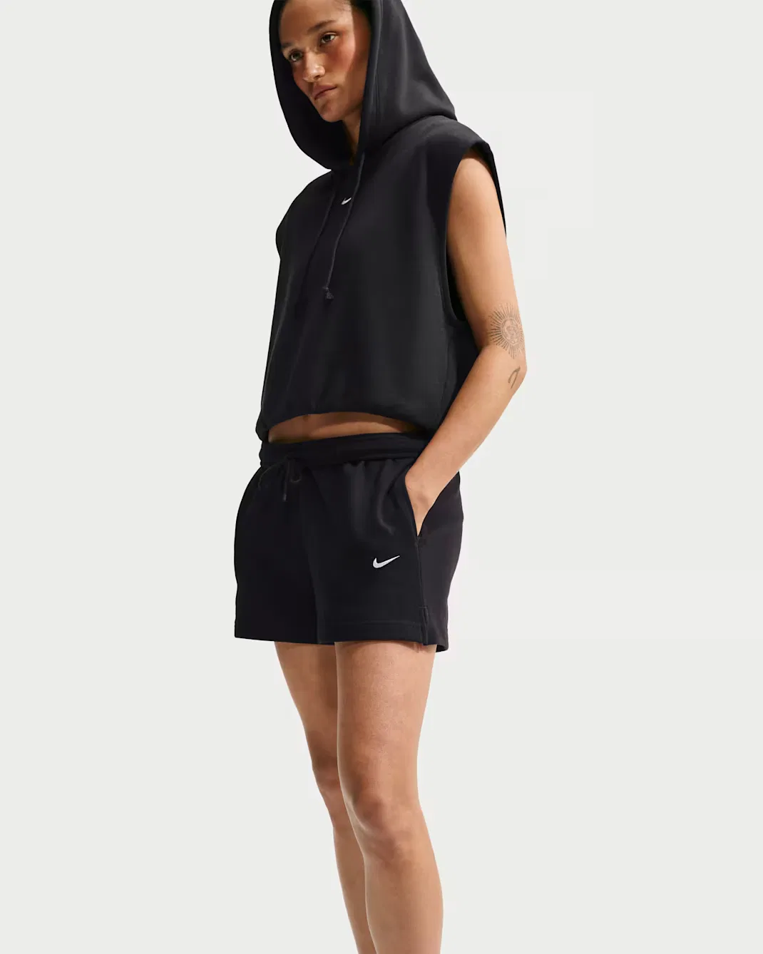 Женские шорты со средней посадкой Nike Studio Fleece Lightweight "French Terry", Total Black/Sail — фото 4