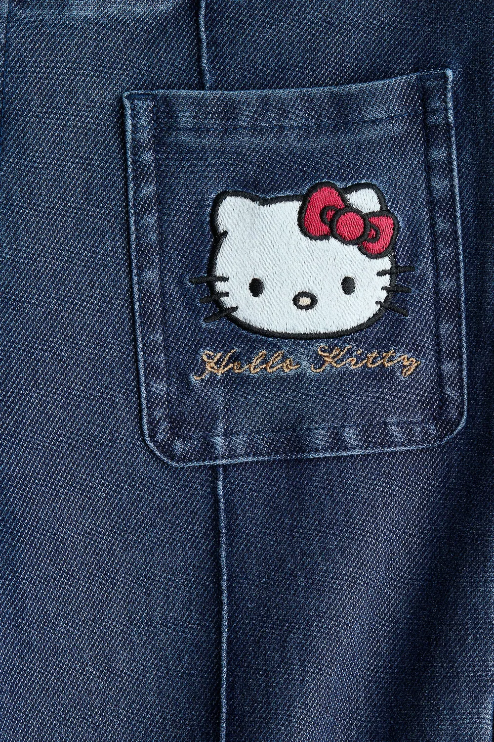 Демонстрация джеггинсов в джинсовом стиле H&M, Denimblau/Hello Kitty — фото 2