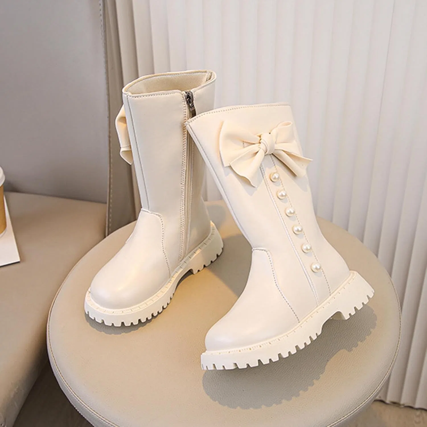 Детские сапоги для девочек с боковой молнией и бантом, модель Princess Mid Calf Boot, White — фото 4