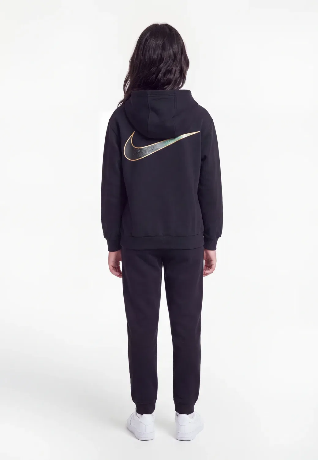 Худи Kylian Mbappe Club унисекс - худи Nike Performance, Black/Metallic Gold-Coloured — фото 2