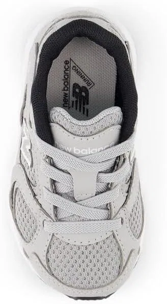 Детские кроссовки для девочек с шнурком-резинкой New Balance, Raincloud/Silver Metallic — фото 4