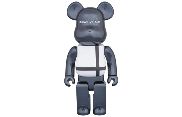 

Виниловая фигурка Be@rbrick Medicom Toy Plus Black Chrome Ver. 7 см, черный