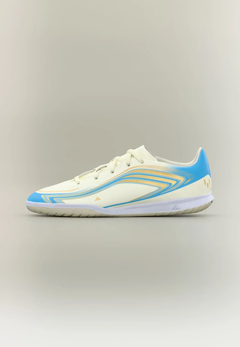 Футбольные бутсы F50 Messi Club для игры в помещении - обувь для мини-футбола Adidas Performance, Ivory/Semi Blue Burst/Icey Blue