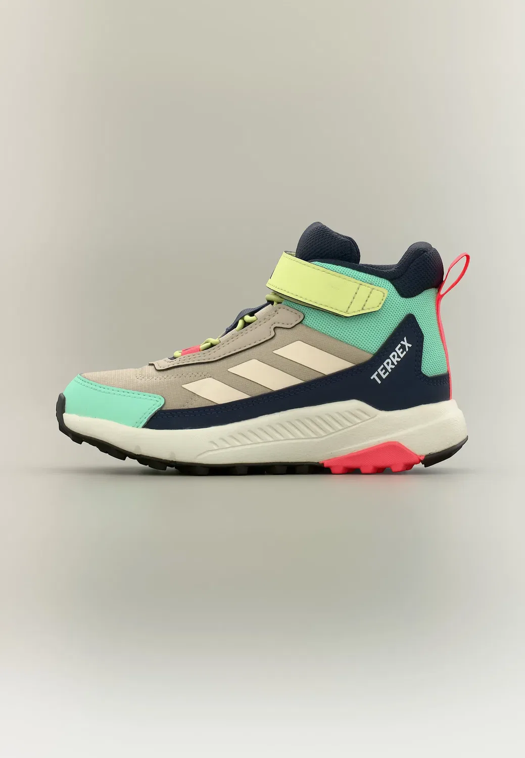 Походные ботинки Anylander средней высоты, унисекс Adidas Terrex, Khaki Three/Wonder White/Legend Ink