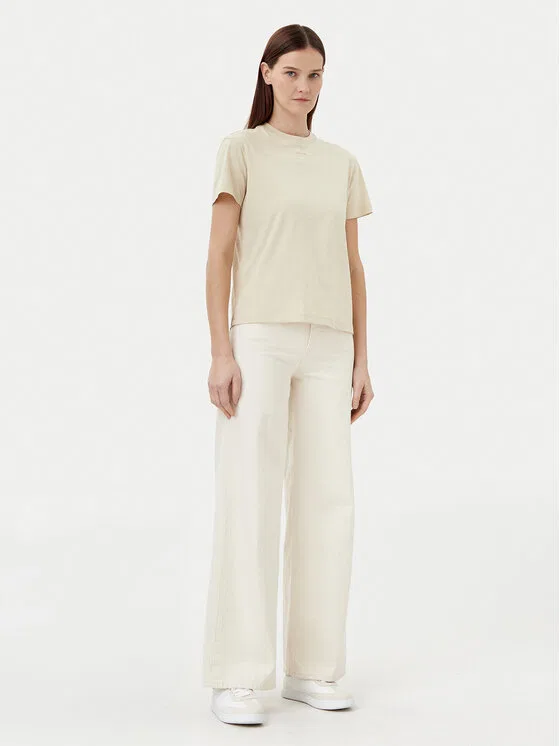 Футболка regular fit Nano Logo Calvin Klein, бежевый — фото 2