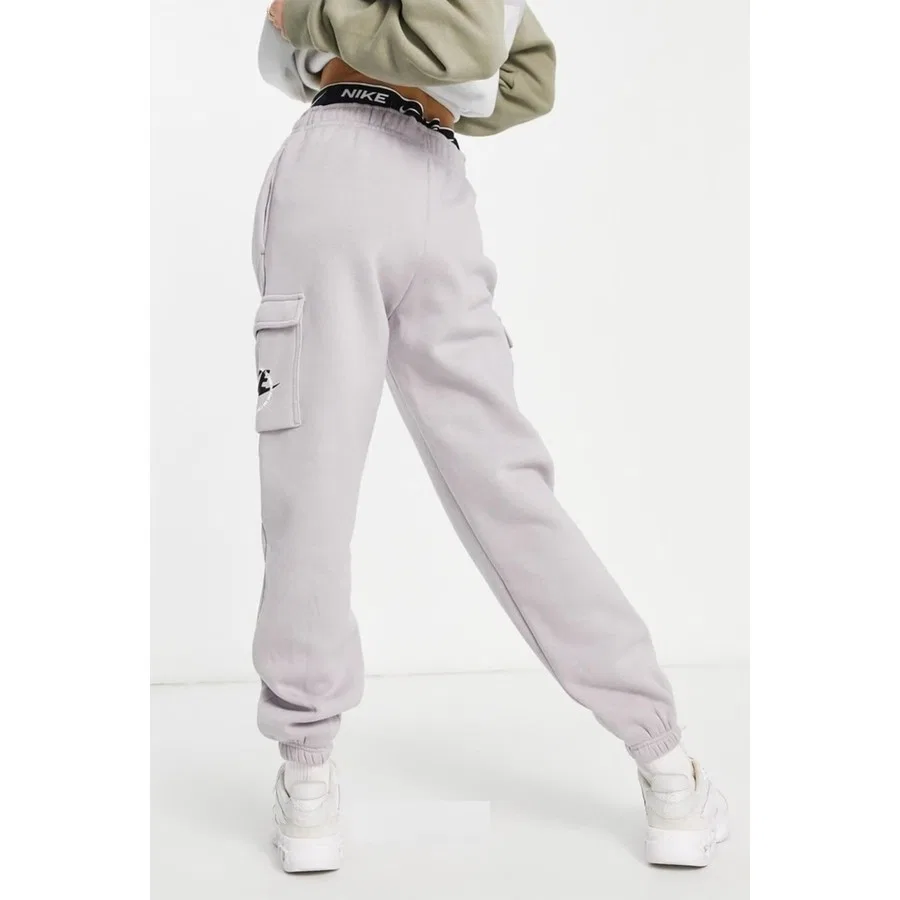 Женские спортивные брюки с карго-карманами Graphic Fleece Cargo Nike, Сиреневый — фото 2