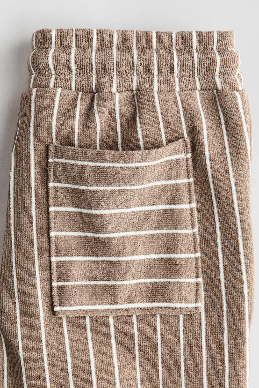 Брюки на шнуровке из фактурного трикотажа H&M, Dunkles Mattbeige/Gestreift — фото 3