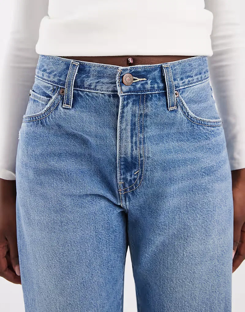 Джинсы Levi's Easy Dad Jeans, средне-синий — фото 4