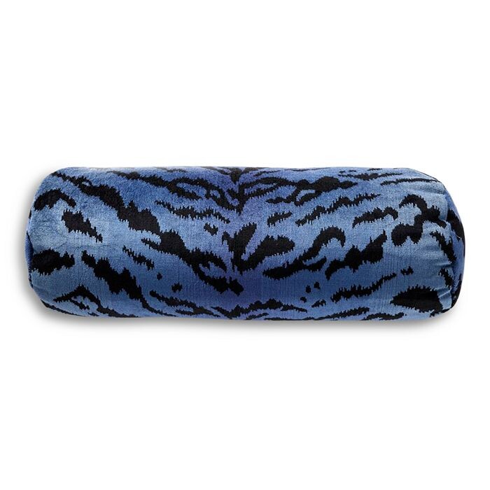 

Декоративная подушка Scalamandre Tigre Bolster, 21 x 7 дюймов, синий