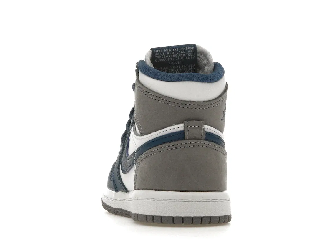 Детские кроссовки для мальчиков высокие с перфорированным носком Jordan 1 Retro High OG, True Blue/White/Cement Grey — фото 4