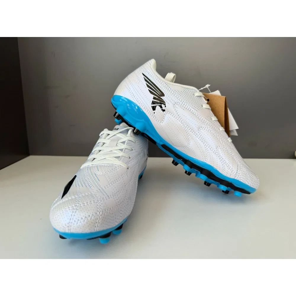 Детские футбольные бутсы с шипами для мальчиков White Firm Evolution Jr 2532 Joma