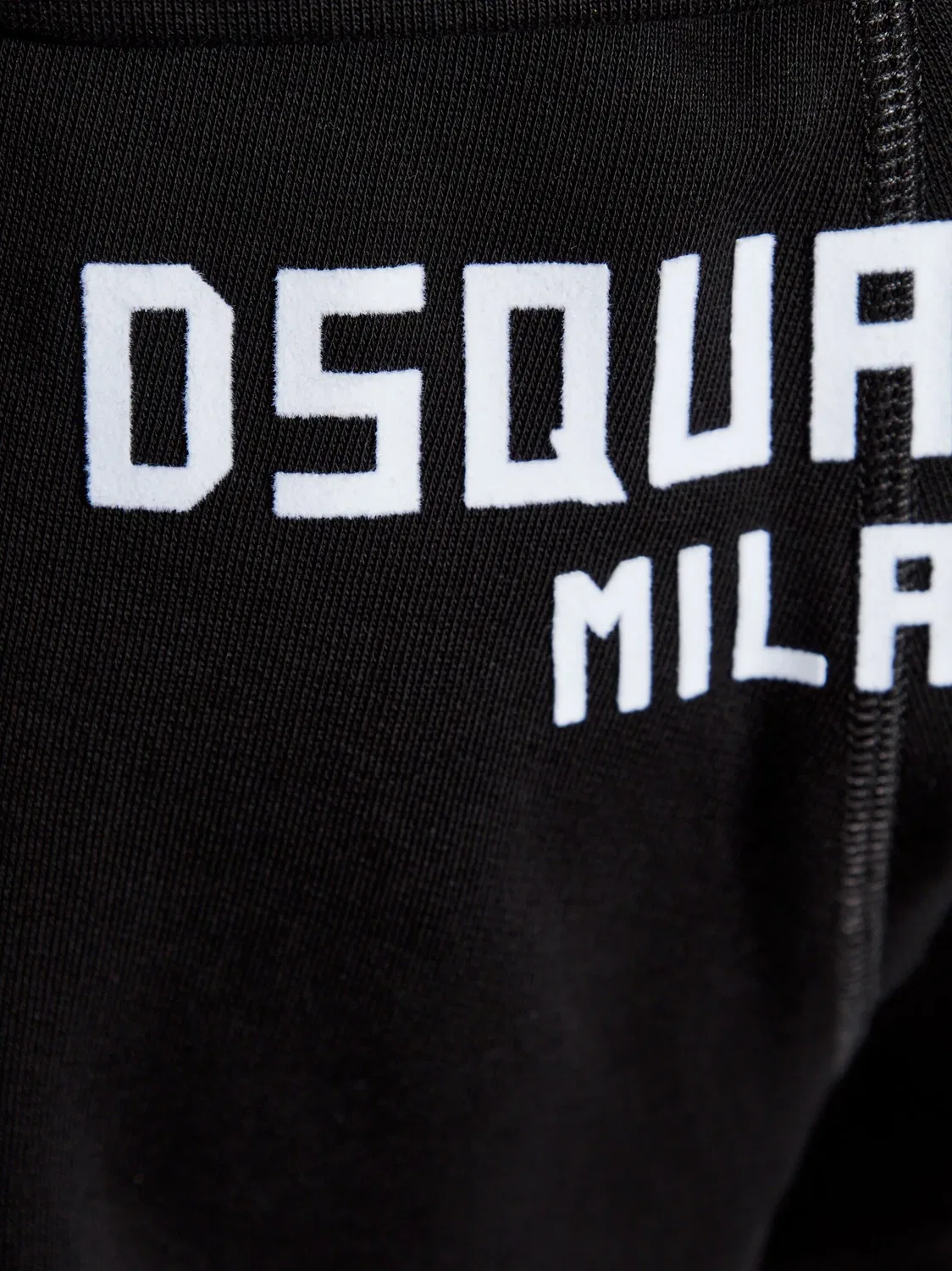 DSQUARED2 Шорты до колен черного цвета — фото 4