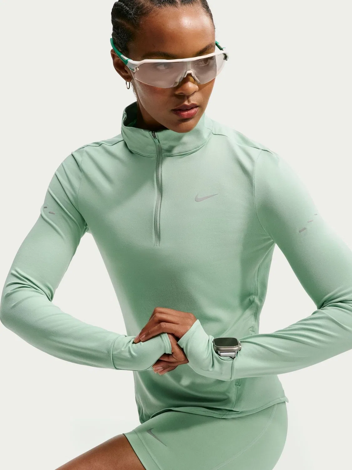 Водолазка Nike Swift Dri-FIT UV с 1/4-замком, Steam Green