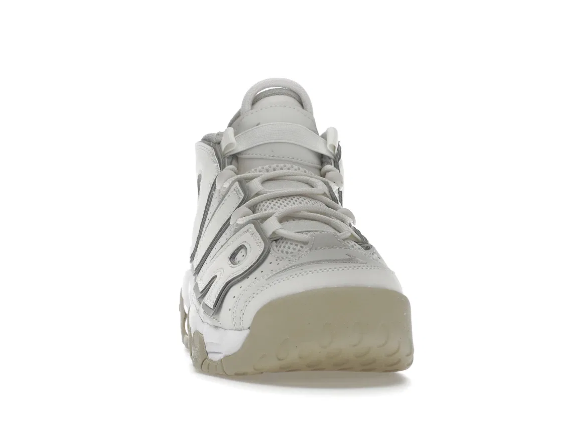 Детские кроссовки с кожаными накладками Nike Air More Uptempo Nike, Phantom/White/Sanddrift/Light Iron Ore — фото 2