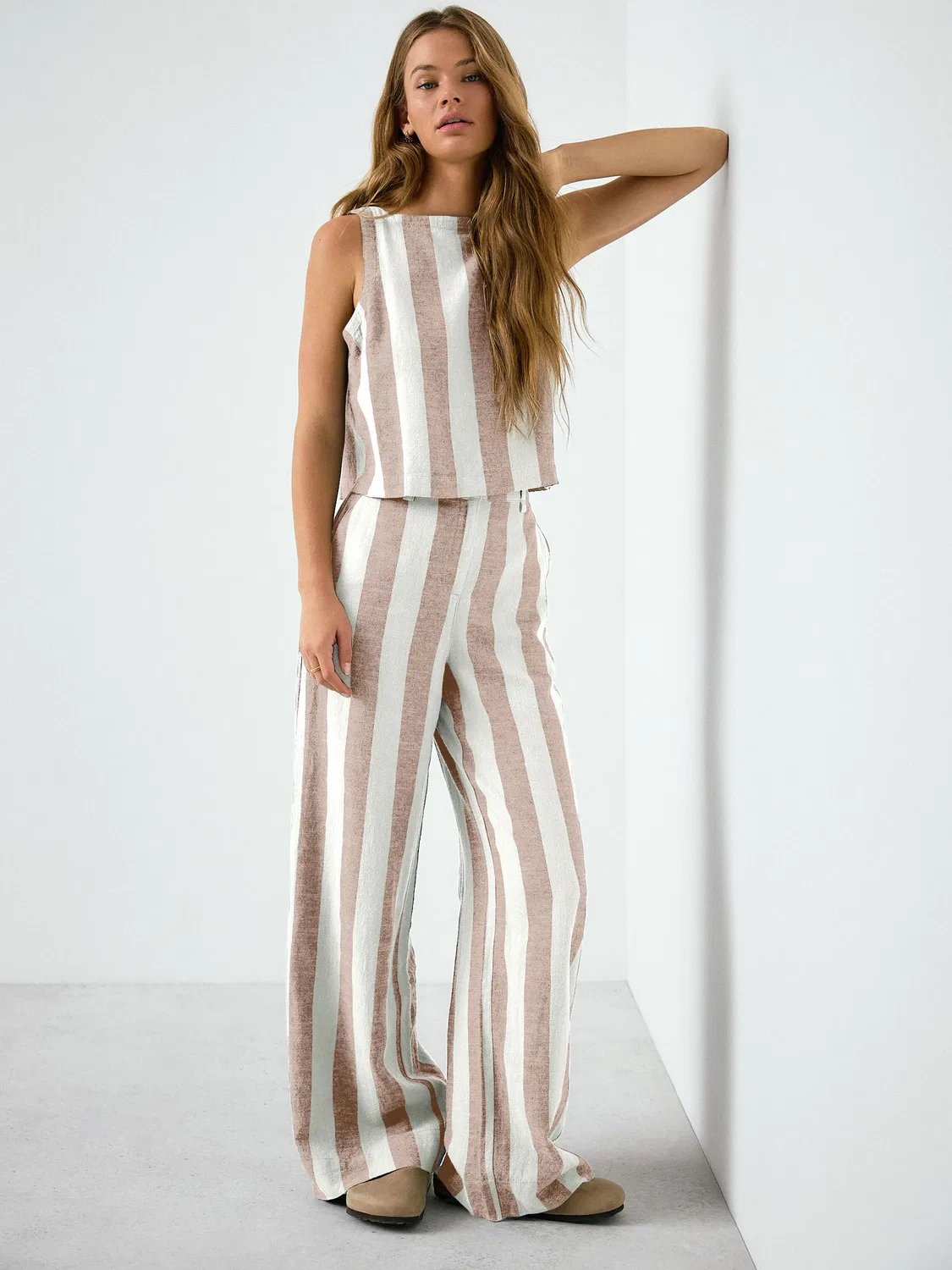 Брюки прямого кроя из льняной смеси Brown/Ecru Stripe Next, коричневые/экрю