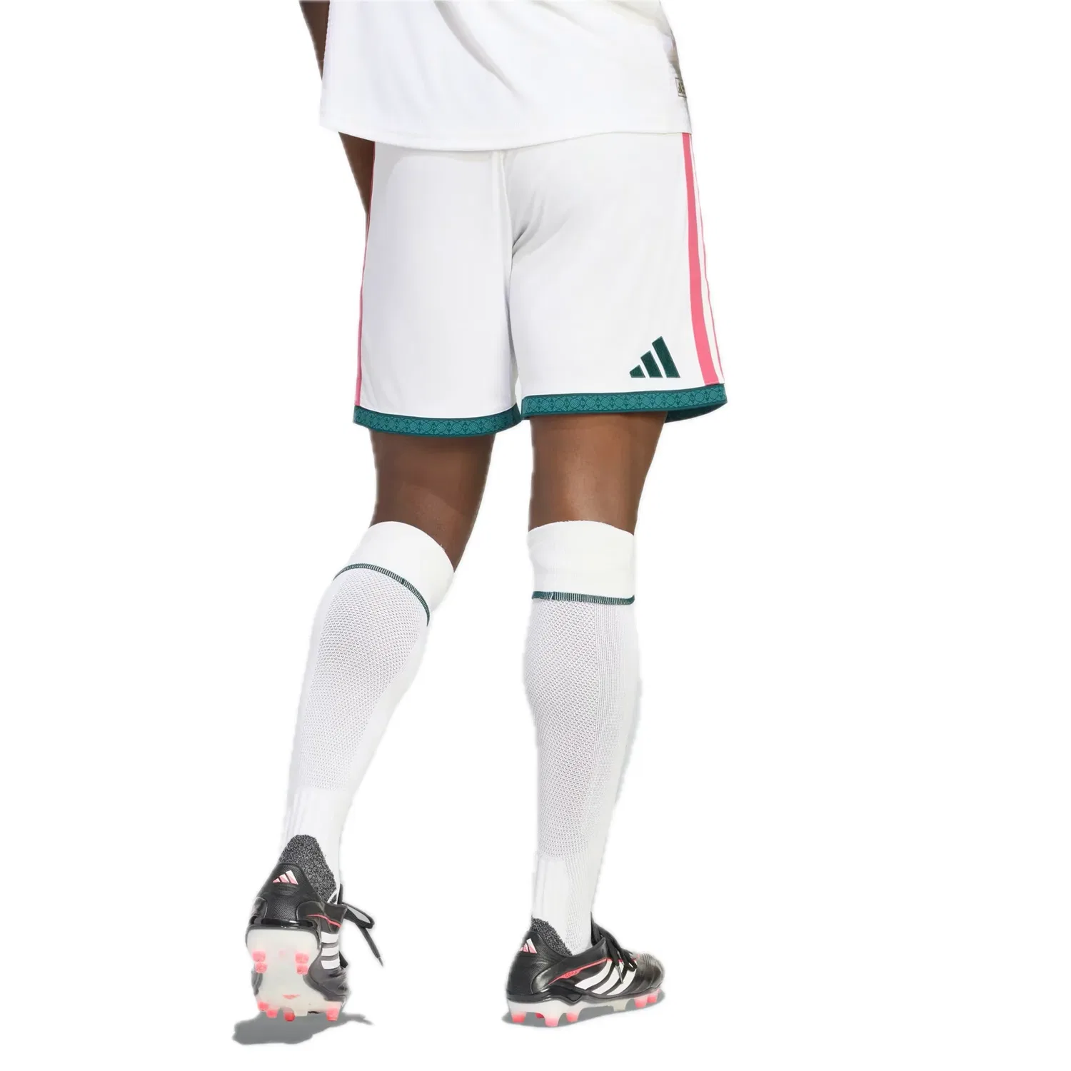 Мужские шорты с длиной до колена Real Madrid 26/27 Home Shorts Adidas, белый — фото 2