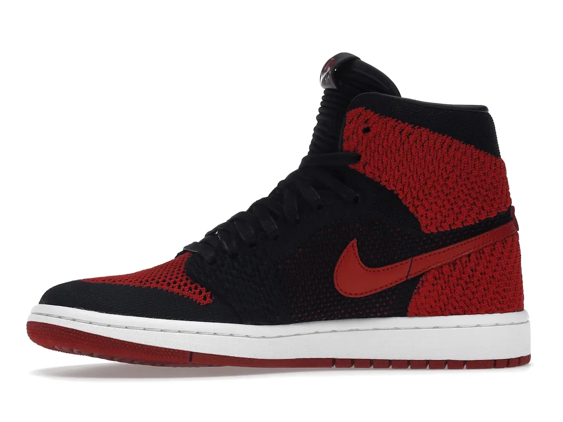 Детские кроссовки с высоким верхом из Flyknit Jordan 1 Retro High Flyknit Jordan, Black/Varsity Red-White — фото 3