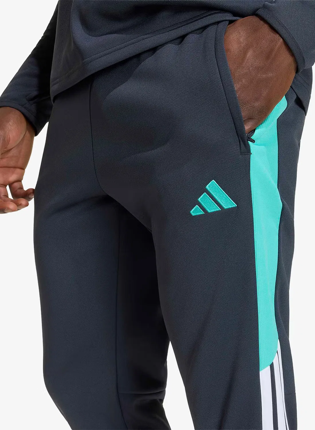 Штаны тренировочные утепленные Tiro 26 Adidas, серый — фото 3