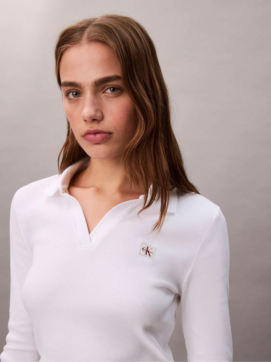 Топ Calvin Klein с воротником-стойкой, белый — фото 4