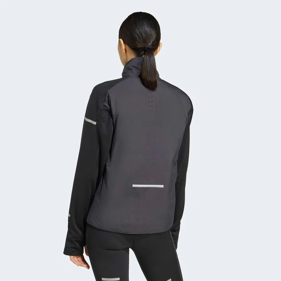 Женский спортивный ветрозащитный жилет с капюшоном, модель Adi365 Running CLIMAWARM, adidas, Черный — фото 3