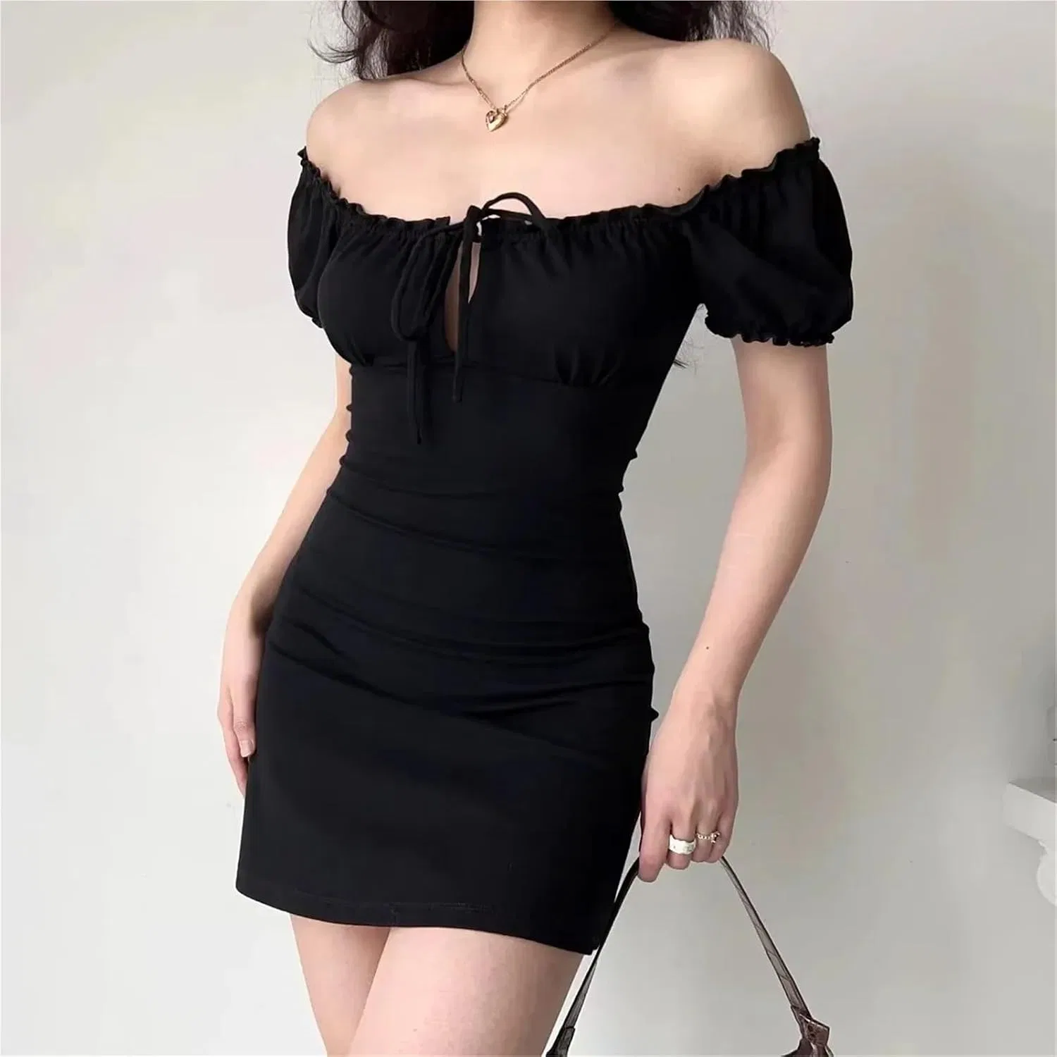 Женское мини-платье с квадратным вырезом и кружевными рукавами, Black — фото 3