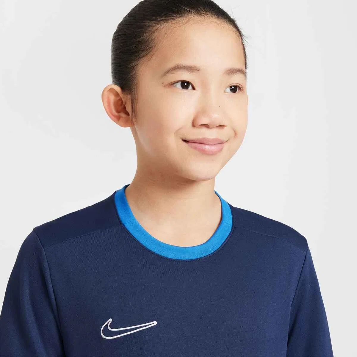Детская футболка с технологией Dri-FIT Academy 25 Nike, Kosmosblau Konigsblau Weiss — фото 3