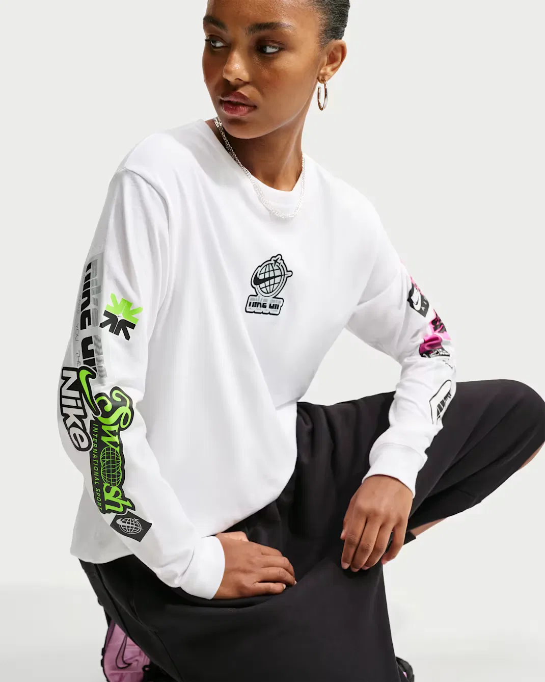 Женская футболка с длинными рукавами свободного кроя Nike Sportswear Classic, White — фото 3
