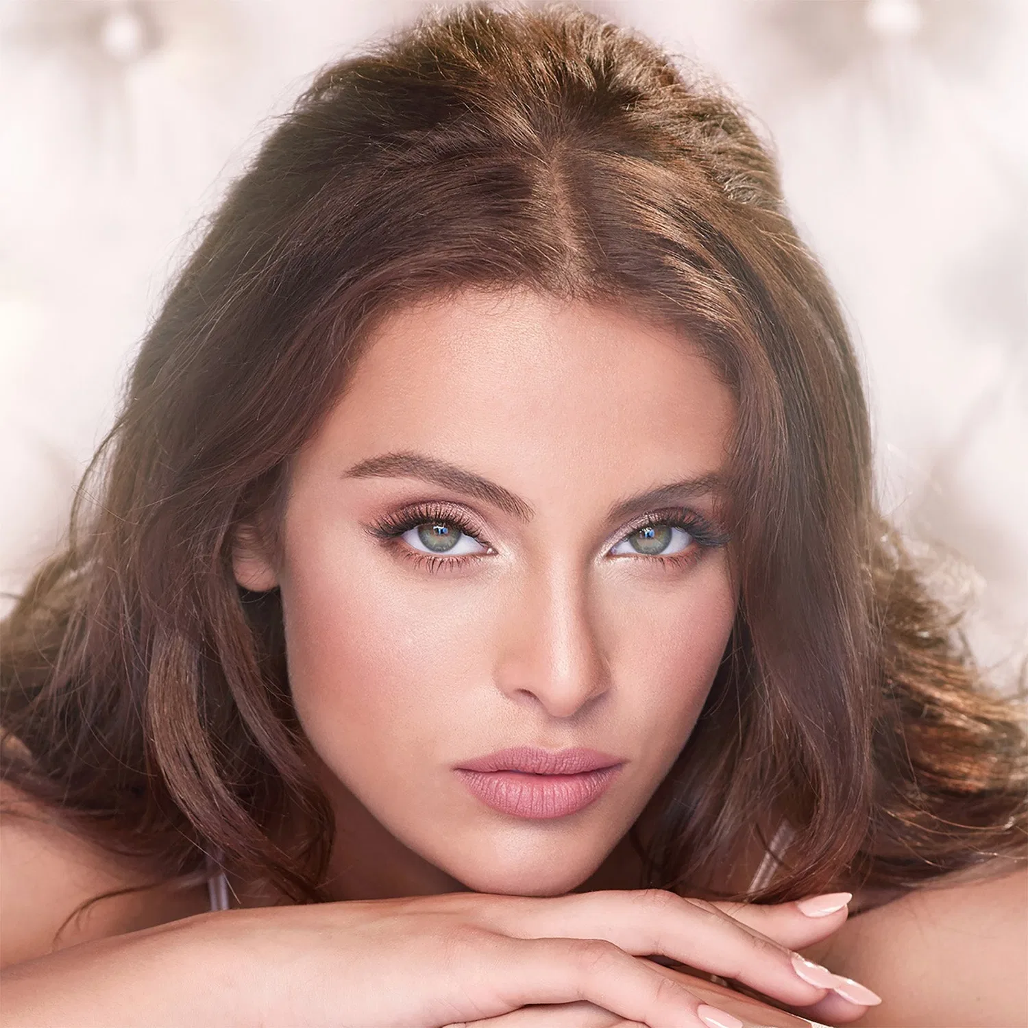 Палитра теней для век Luxury Palette Pillow Talk Charlotte Tilbury — фото 3