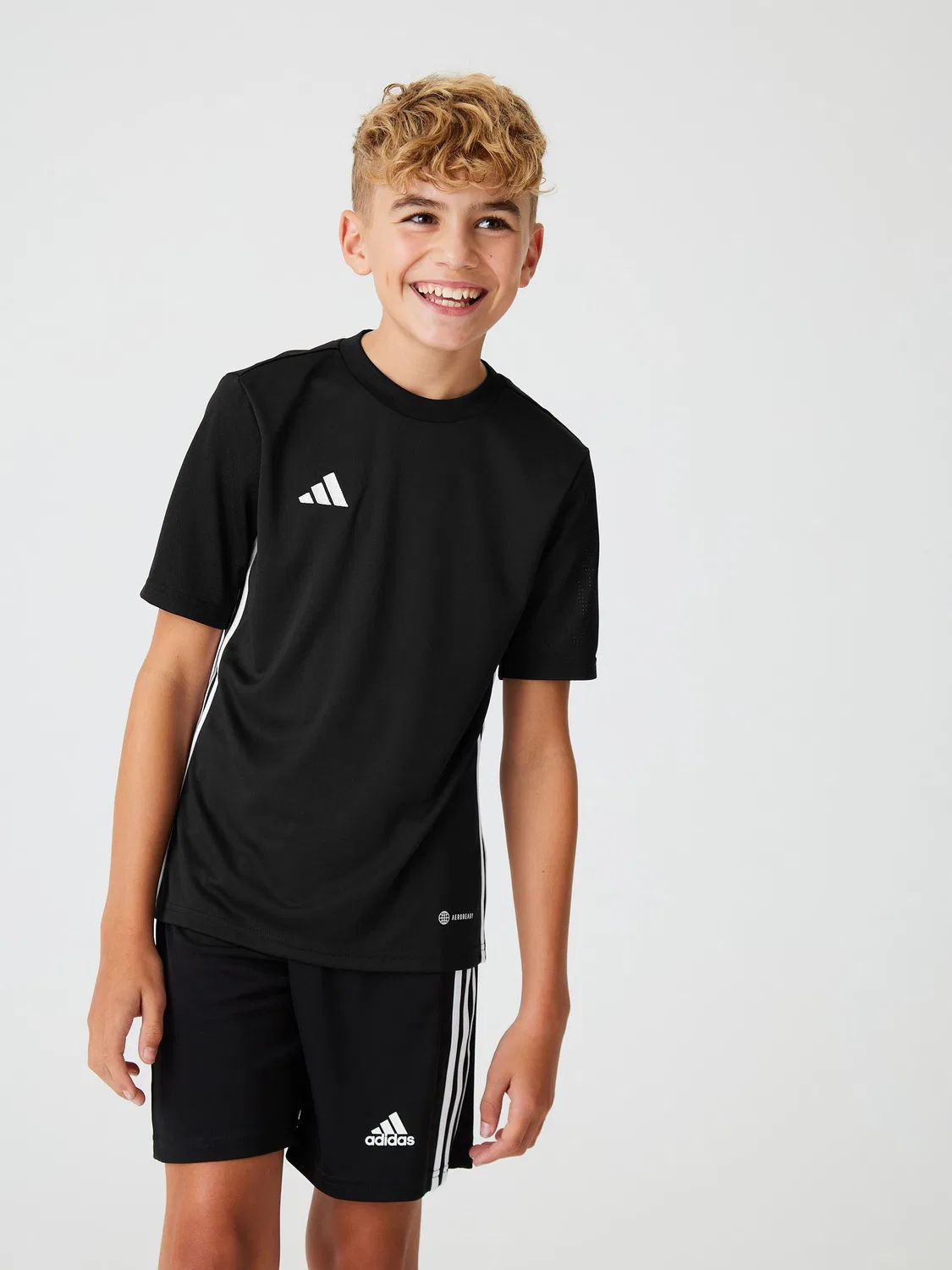 Футболка футбольная Tabela 23 adidas, черно-белая — фото 2